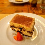 ピッツェリア パーレンテッシ - ⚫ティラミス