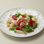 桃源酒家 - 海の幸と彩り野菜の塩炒め