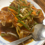 Shiyou Raiken - 白身魚の甘酢あんかけ  周りの野菜がいい味出してるー酸っぱ過ぎず良き