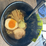 前高家 - 料理写真:こってり醤油ラーメンΣ(ﾟﾛﾟ;)