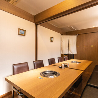 お部屋を繋げて大人数のご宴会も承ります。