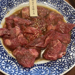 焼肉ホルモン ざくろ - ざくろロース2人前