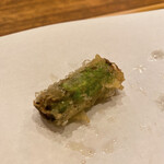 天婦羅 みやしろ - アスパラの根元の天麩羅