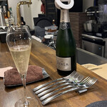 ミザンセーヌ - こだわり抜いたワインが揃ってます。