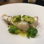 ミザンセーヌ - ⑦天然のクエ、芽キャベツベアルネーズ
      （クエは通常、和食で刺身煮物ですが、今回は焼き）クエの焼き物なんて、人生初体験です。堪能させて頂きました。