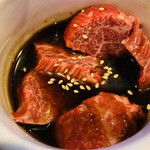 焼肉 すっきゃねん - 壺漬けカルビ