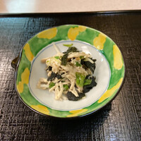 つる家 リーガロイヤルホテル店 - 笹身と三つ葉の和物