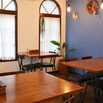 カフェ ブル - テーブル