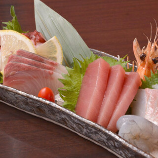 Perfect for summer! Super fresh sashimi available either a la carte or as a course◎