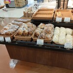 パン工場 - パン