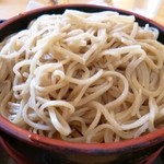 そば処 赤星 - そばアップ　大盛（157円)　二段せいろ