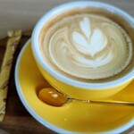 カフェ イッポ - ドリンク写真:カフェラテ