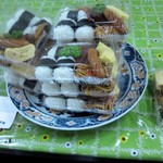 とんとん亭 - おむすび弁当は250円(@_@;)