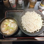 Yakitori Hidaka - 肉汁うどん（並・熱盛り）¥600/税込