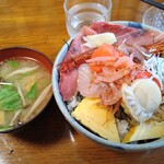 どんぶり処 丼季 - 具だくさんの三色丼 1000円 大盛 100円