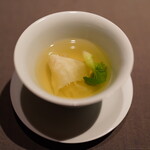 茶禅華 - 雉のワンタンスープ