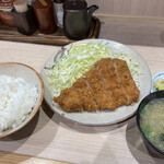 Tonkatsu Shige - ロースかつ定食 1,500円