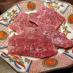 焼肉 河陽 - 希少部位の盛り合わせより✨