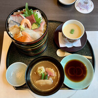 大志満 新橋汐留店 - お弁当三段重、治部椀、茶碗蒸し
