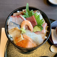 大志満 新橋汐留店 - お弁当三段重 のちらし寿司