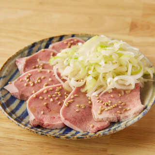 [Meat sashimi cooked at low temperature] Required to order! Meat sashimi with many repeat customers