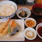 天丼・天ぷら本舗 さん天 - 