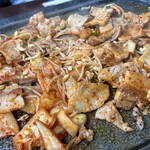 韓国料理 ソウル - 目の前で ジュージュー (♡ >ω< ♡)  美味しい香りで いっぱいに なります
