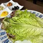 韓国料理 ソウル - サンチェで 巻いて 頂きます