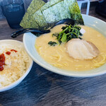 横浜家系ラーメン 喜多見家 - 