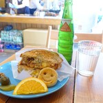 ハイサンドウィッチ - 2022年4月　お隣が結構近め…(´罒`)