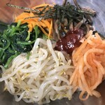 韓国キッチン ソウル市場 - ビビンバアップ 混ぜる前(^ ^)