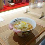 創業麺類元年 坂本龍馬が愛したラーメン食堂 - 