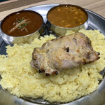 ムンバイ エクスプレス - 2種のハーフサイズカレー＆ライス＋骨なしクリーミータンドリーチキン