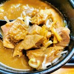 澤神 - 分厚い肉がこれでもか！とひしめく