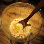yokoyama - とろ湯葉豆腐のペースト 桜海老の出汁 いくら ラー油 カモミールの泡