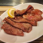 焼肉レストラン 米内 - 牛タン定食 の牛タン