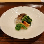 勢麟 - 貝と山菜のぬた、三河湾の赤貝、鳥貝、山菜はこごみ、モミジガサ、ワラビ、ウルイ