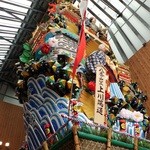 川端ぜんざい広場 - 店内に常設展示されている飾り山笠