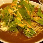 おだっ喰い - 沖縄そばのカレーソース煮