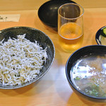 魚匠 銀平 - しらすご飯と味噌汁