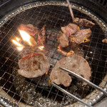 Yakiniku Juujuu Karubi - 