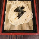 ふる里うどん  - ホルモンざるの麺