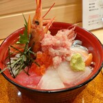 Inakyuu - 海鮮丼
