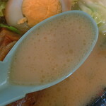 酔麺 此乃花 - 角煮ラーメン/スープ