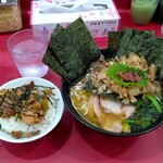 ラーメン 杉田家 - ラーメン並800円+和風トッピング100円+まぶし丼200円