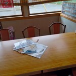 沖縄料理 美ら結 - 店内