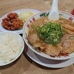 ラーメン 魁力屋 - 