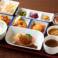 【 オールスター御膳 】