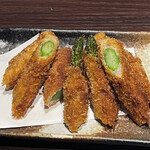 おばんざい家バー 喜怒哀楽 - アスパラのフライ