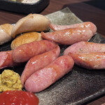 おばんざい家バー 喜怒哀楽 - ソーセージの盛り合わせ